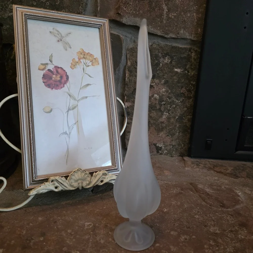 Vintage Viking Frosted Glass Bud Vase MCM Ribbed Footed White Satin 12.5